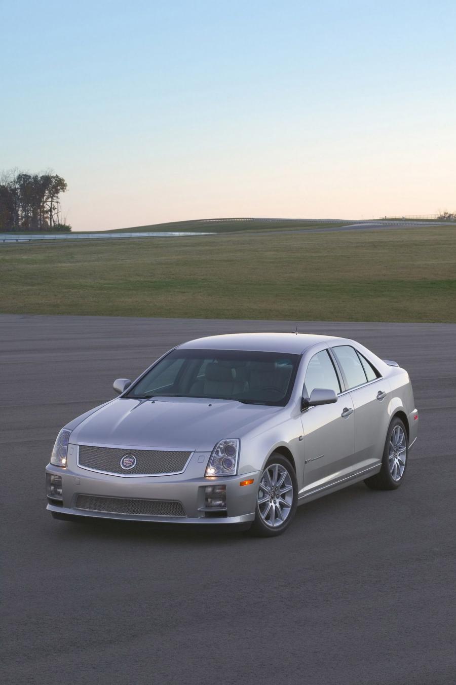  Cadillac STS-V 2006 года  (фото 19 из 44)